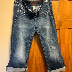 Maurice’s Jean capri- Size 16